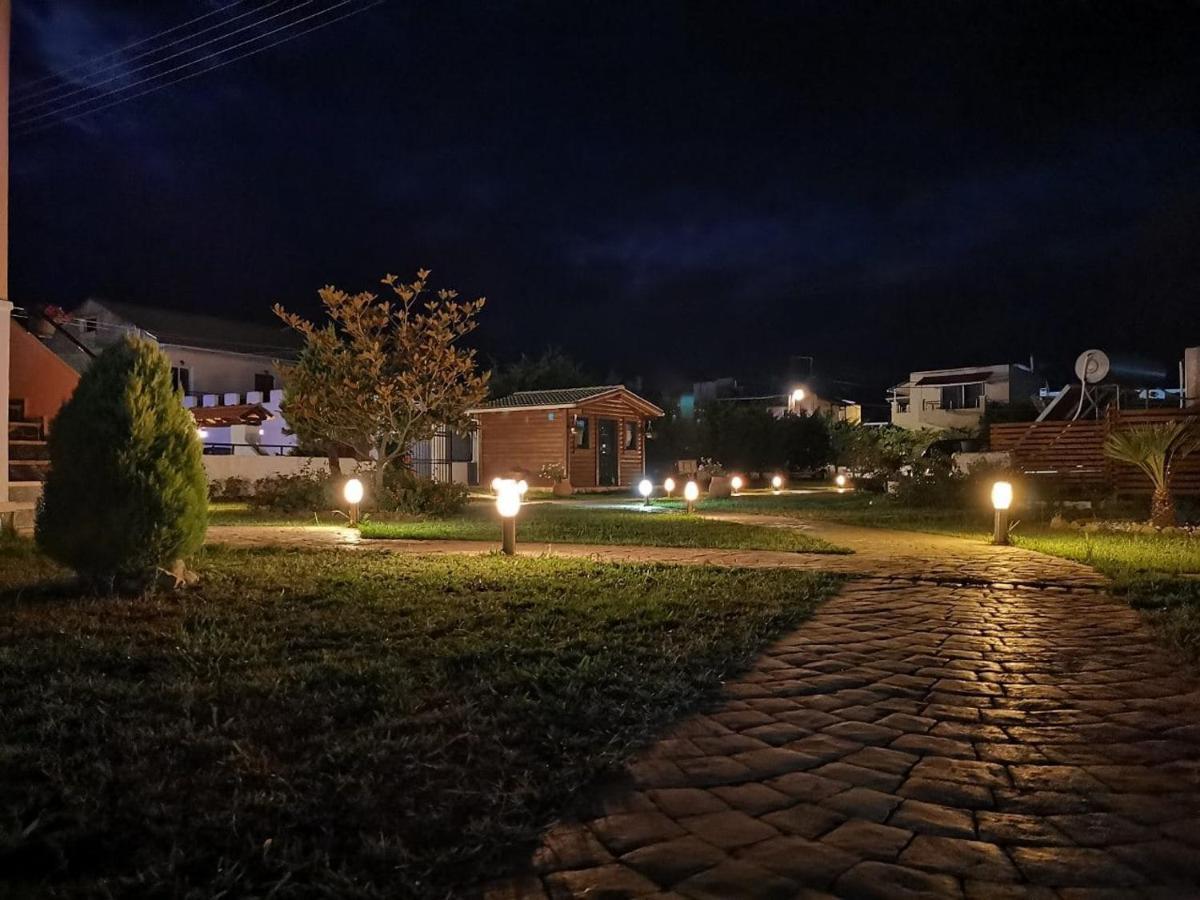 Biscoutsis Apartments & Studios カボス エクステリア 写真